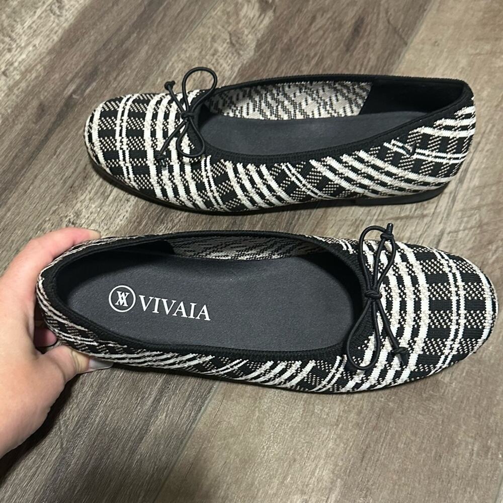 NWOB Vivaia Odette Round Toe Bow Flats Plaid Tan Black 39